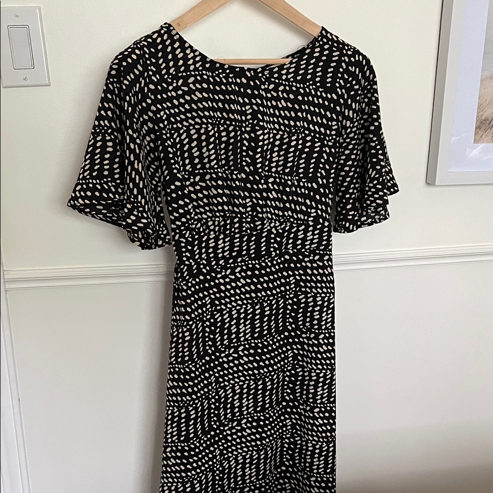 Dress with cut-out back